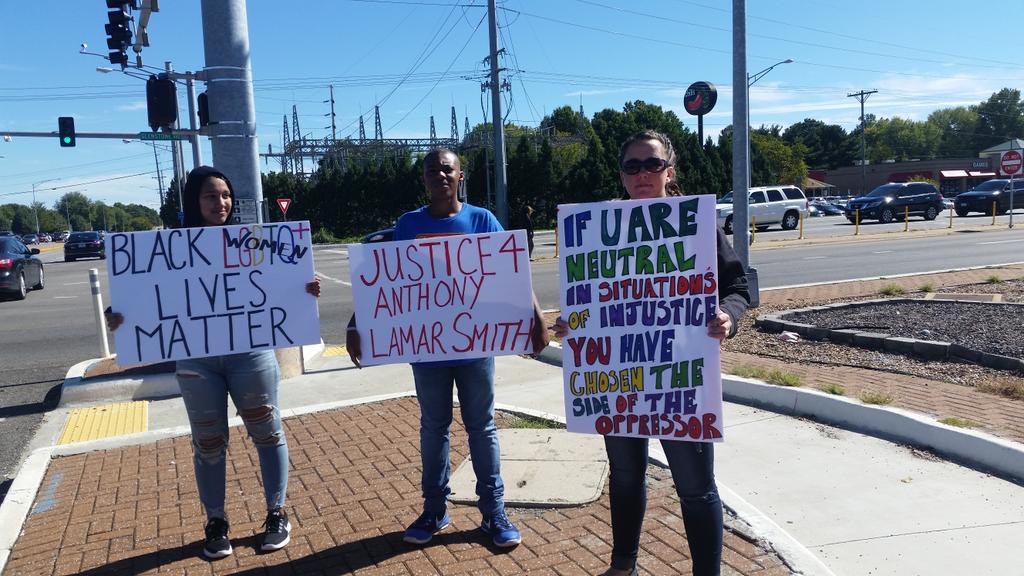 TheVikChick's tweet photo. #SGF in #Solidarity with #StLActivists because #StLVerdict #ExpectUs https://t.co/qQ8EssX2cE