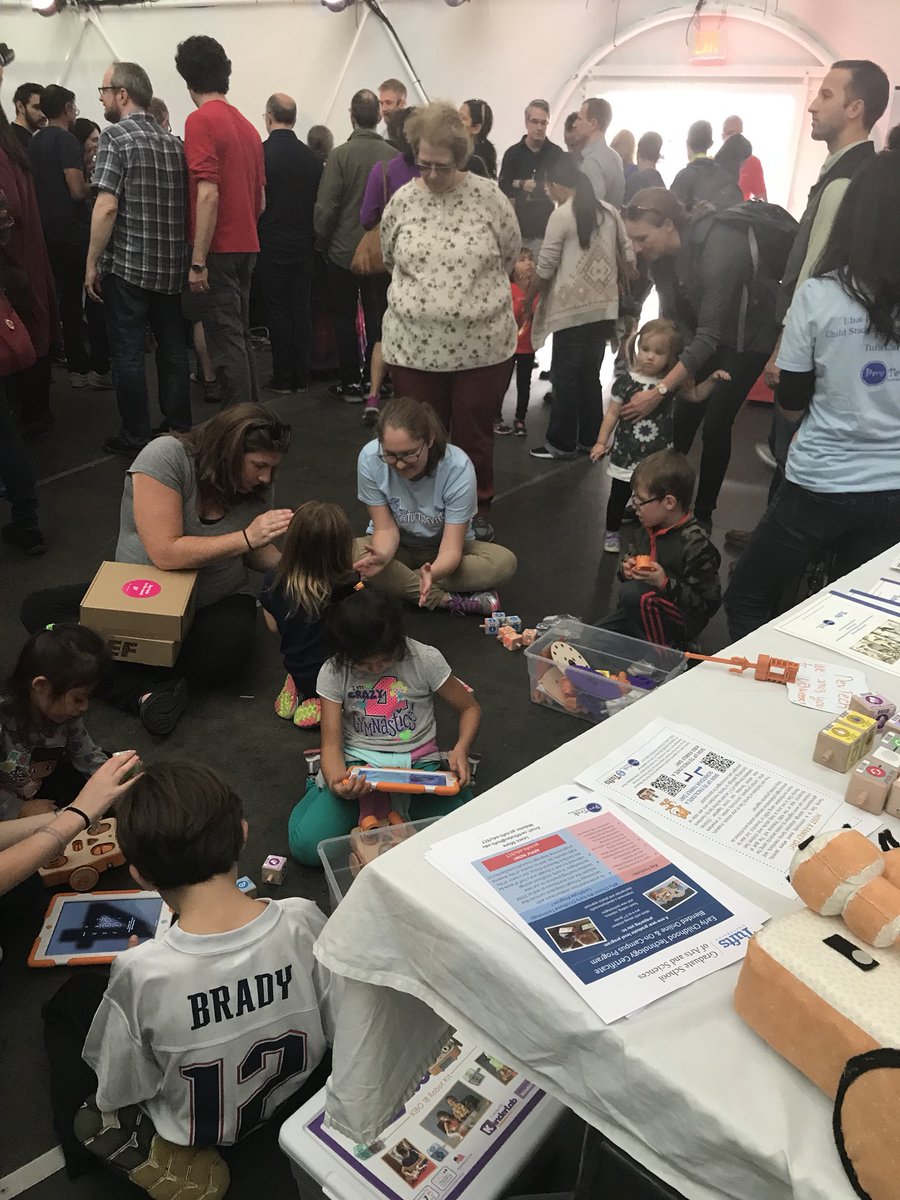 marinabers's tweet photo. @TuftsDevTech had a great time showing @KinderLabRobot KIBO robot at #HUBWeek2017 https://t.co/IWXQBLUHS7