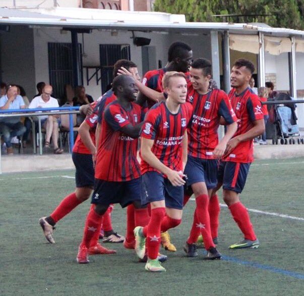 Esta imagen refleja nuestro actual estado de ánimo. Somos una piña! 🔴🔵#paflipar