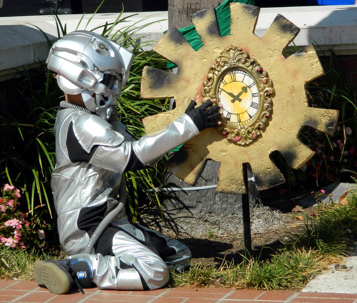 Oxnardsteampunk's tweet photo. #OxnardSteampunkFest https://t.co/gBPrSiHdq1