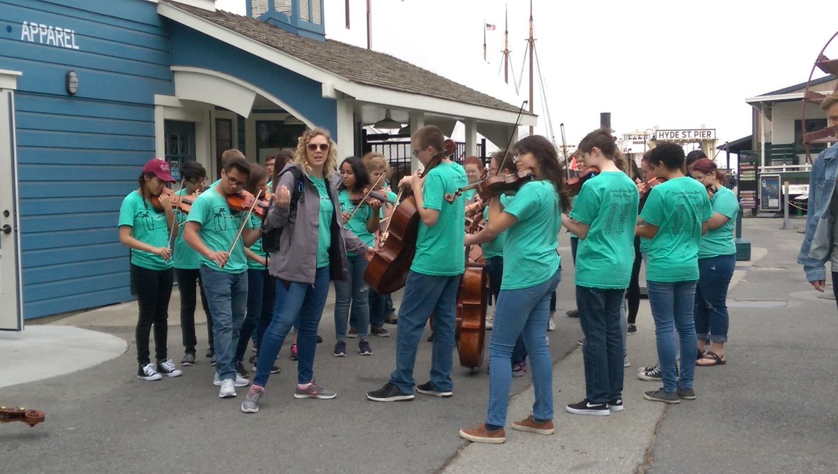 SMN_Orchestra's tweet photo. @YearbookSMN SMN Strolling Strings at Hyde Pier in San Francisco. https://t.co/gV40ULM1ja