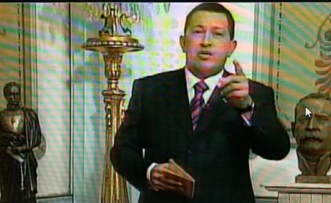 Como en Santa Inés, hoy <a href="/NicolasMaduro/">Nicolás Maduro</a> trae a la democracia y al poder popular constituyente a los intervencionistas. Lecciones de Pueblo