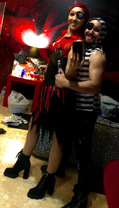 #piratasdelcaribe primer #showporno terminado un p&uacute;blico encantador. Con mi nena @Pamelaasanchezz https://t<a href="/tag/piratasdelcaribe"class="tags">#piratasdelcaribe</a><a href="/tag/showporno"class="tags">#showporno</a>