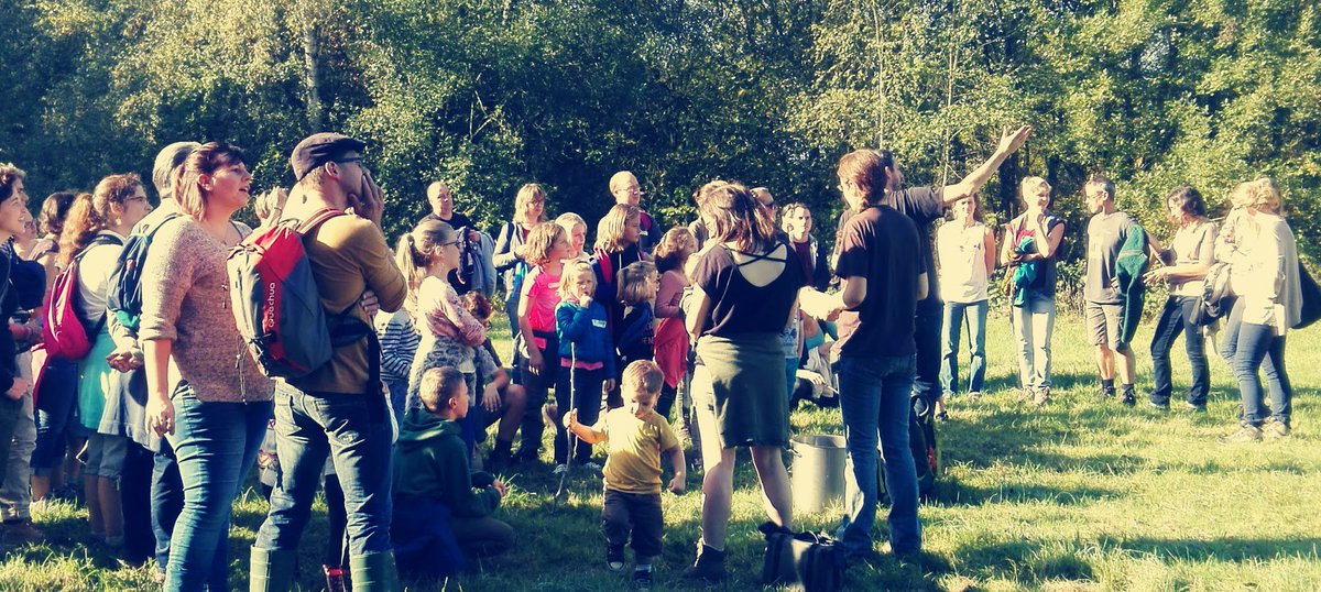 floriandeblaere's tweet photo. C'était à #Viesville (réserve naturelle) ce dimanche ... à la découverte des champignons a/ @natagora et Jeunes&Nature. Merci à eux ! https://t.co/jDaFuR5ifd