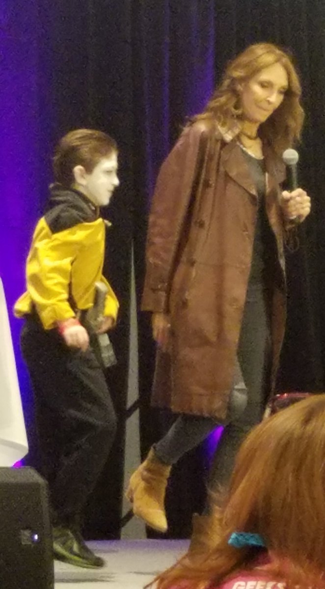 KeeKeeSage_1's tweet photo. Preview of Star Trek cruise - @gates_mcfadden teaches young Data cosplayer how to do tap steps @BrentSpiner did.
#CONVOYSF https://t.co/IykcrSjBp0