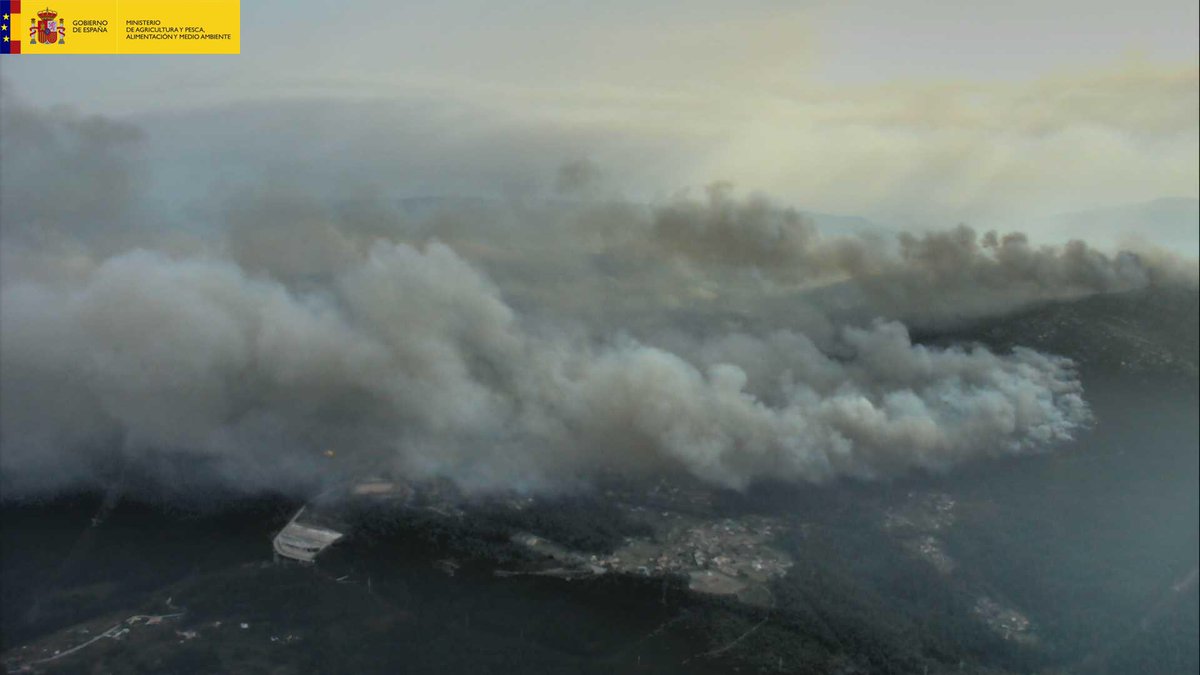 gobmapa's tweet photo. Tristes: a la destrucción de nuestro hábitat se suman dos vidas humanas. Nuestro pésame.
Imágenes de #IFBoiro, #IFVilar e #IFPonteares. https://t.co/RL6VJS18gu
