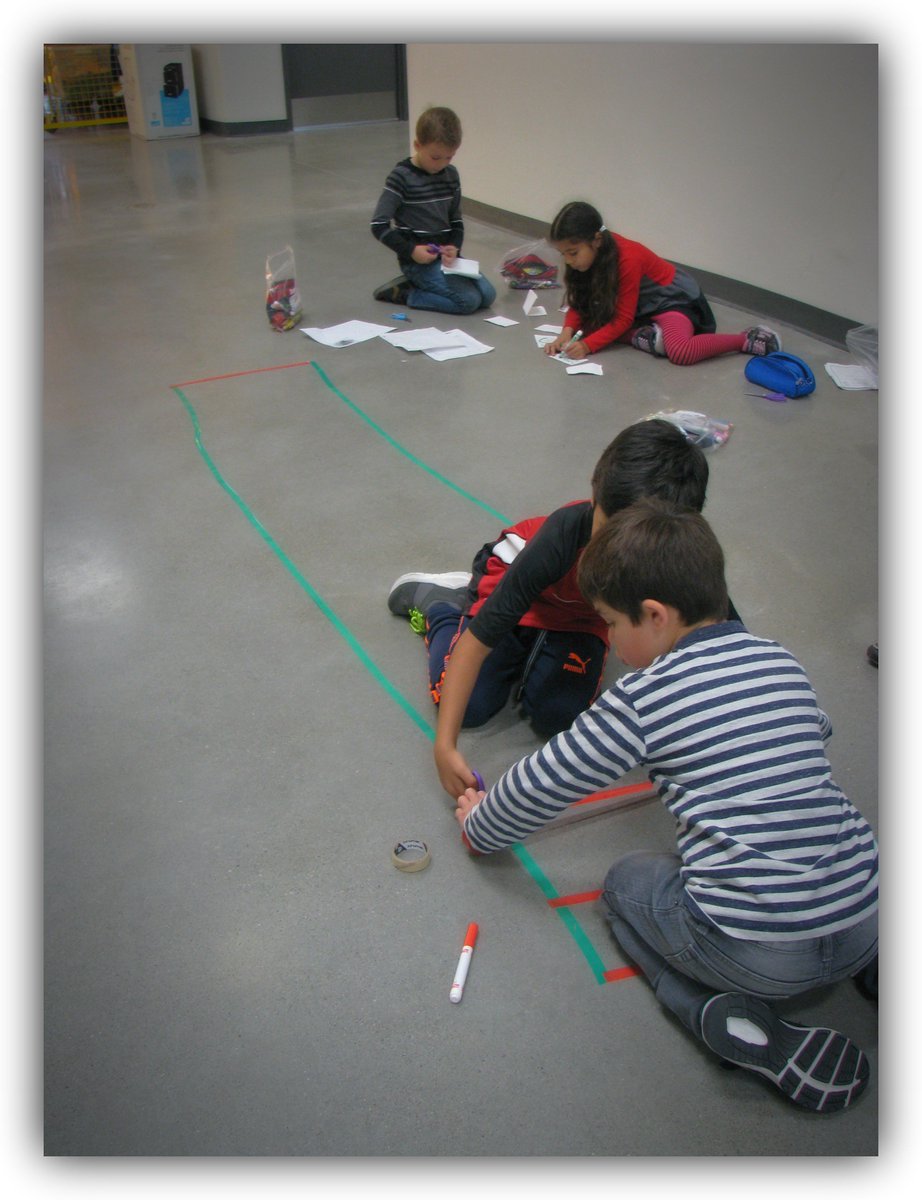 Après la collecte de données, nous commençons à construire nos diagrammes en équipes.