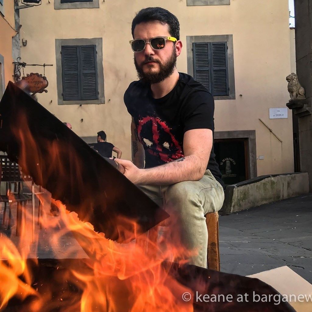barganews's tweet photo. DAILY IMAGE FROM BARGA - https://t.co/lWET2jpyLf #barga #barganews #bargavecchia #mondine #roastchestnuts #daaris… https://t.co/8Bzqpckyxs https://t.co/U5uKXEotNE