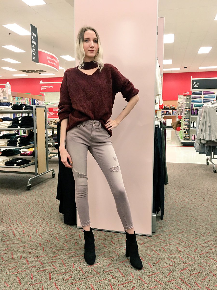 Specialty0927's tweet photo. Another successful #fitsession at T1888! #mauvechromatic #introducinggreen #denim #sweaters #styleexperts #falltrends @TargetStyle #ootw https://t.co/Q0vNdJppE7
