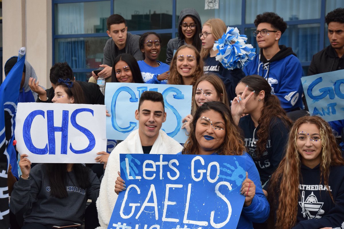 CHSTVNEWS's tweet photo. Thanks to all the fans who showed their true blue spirit at #chshoco2017 !! https://t.co/R55QVBiaMp