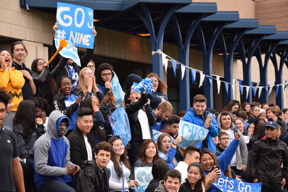 CHSTVNEWS's tweet photo. Thanks to all the fans who showed their true blue spirit at #chshoco2017 !! https://t.co/R55QVBiaMp