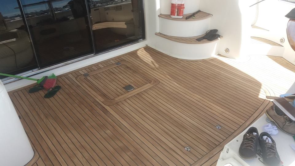 estaleirokalmar's tweet photo. Marcenaria naval aplicada a decks e pisos é uma das nossas especialidades. https://t.co/lcRImRYjHk