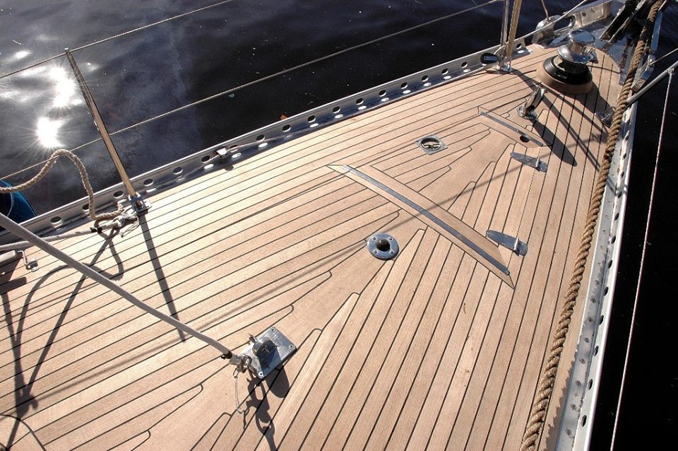 estaleirokalmar's tweet photo. Marcenaria naval aplicada a decks e pisos é uma das nossas especialidades. https://t.co/lcRImRYjHk