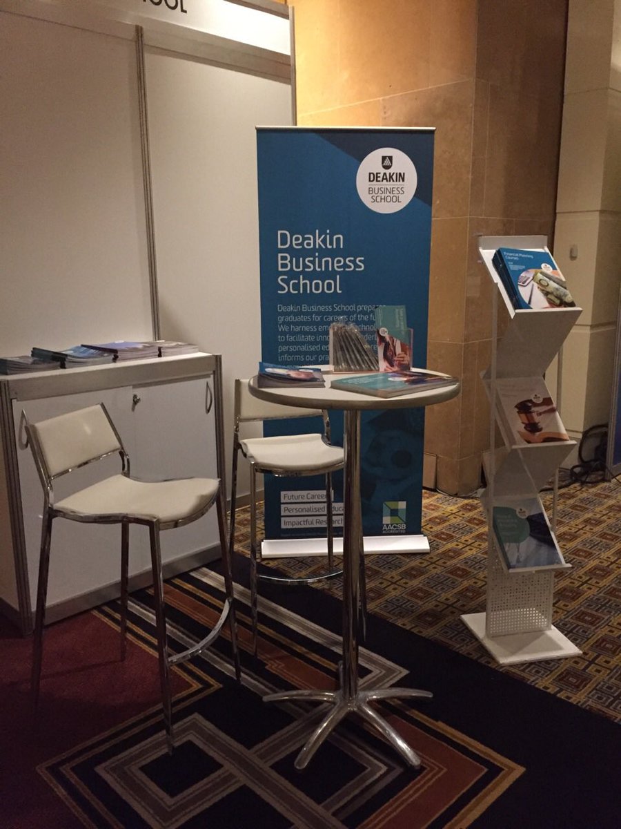 MisterTaxman's tweet photo. I officially open the #CPACongress in sunny Melbourne. Come and say g'day to us at the @DeakinBusiness booth directly outside. #ThinkDeakin https://t.co/2YNbUaHvfE