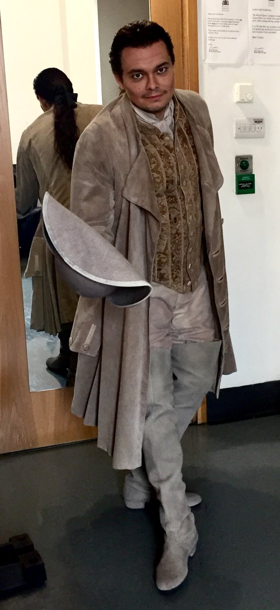 The Magic Flute / Tamino
The final show 5/5 behind at London ROH last night!
It was wonderful experience to work with you all! 💛