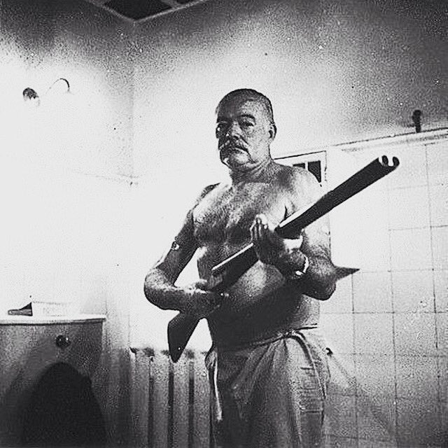IIFI's tweet photo. Ernest Hemingway himself... #TheOldManAndTheSea  #KeyWest https://t.co/tL37HPtH5K