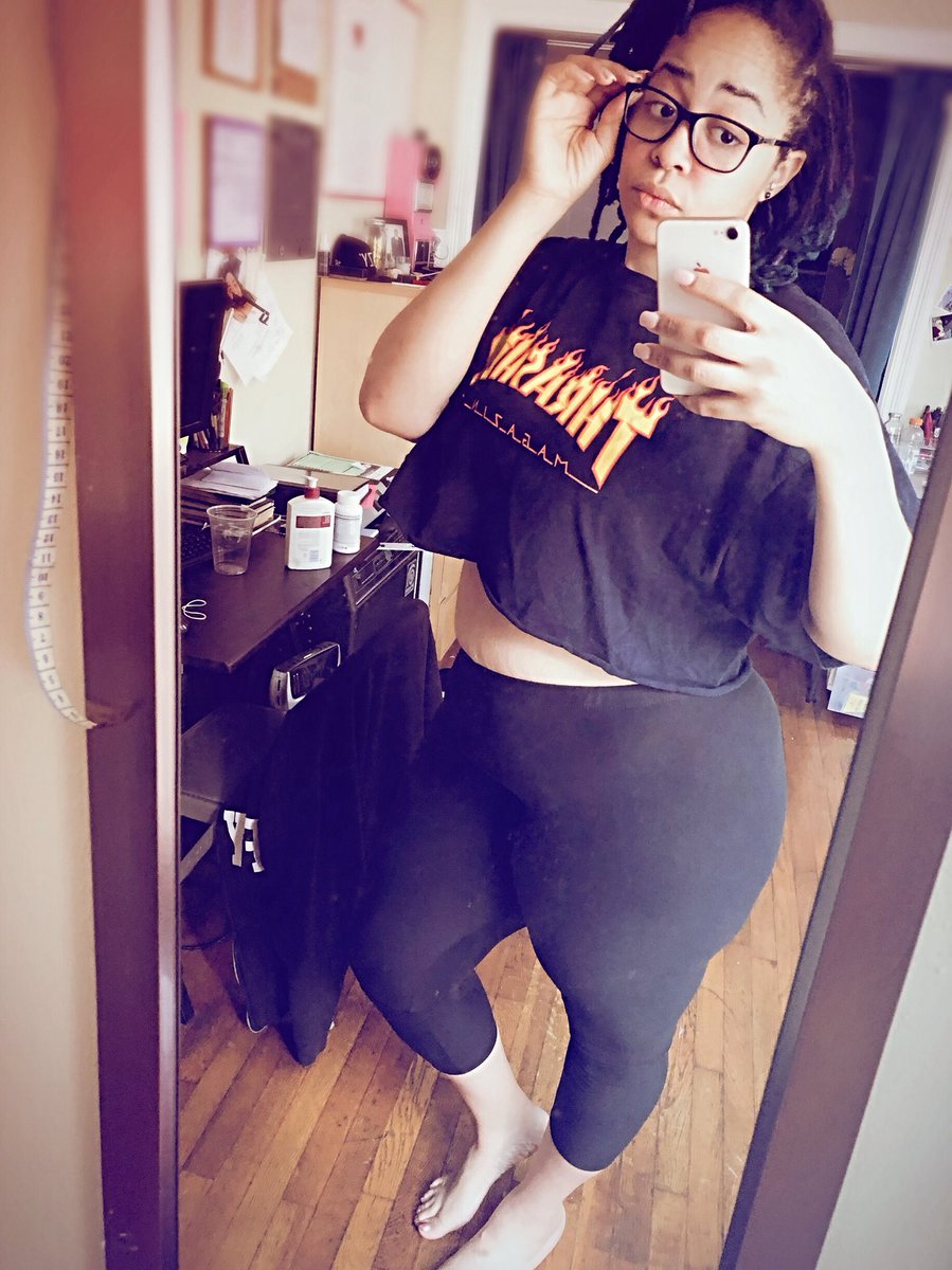 CreolepotionNo9's tweet photo. What progress looks like😝🔥👌🏽....#thickgirltwitter #highyella #thick #curvesfordays https://t.co/Ahlo4akyMz