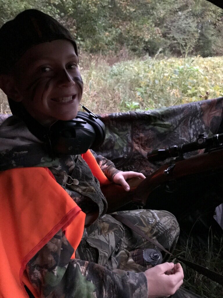 JRJohnson4OBKY's tweet photo. This guy came all the way home from Murray St to take Nolan deer hunting. Nolan was excited and had a blast. Thanks Hunter! @HunterWilson45 https://t.co/1fNN384gla
