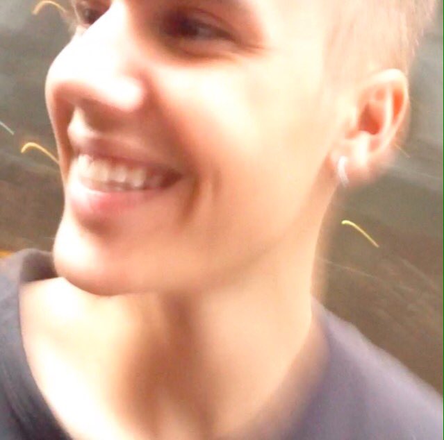 ً (@bestbieberlooks) on Twitter photo 