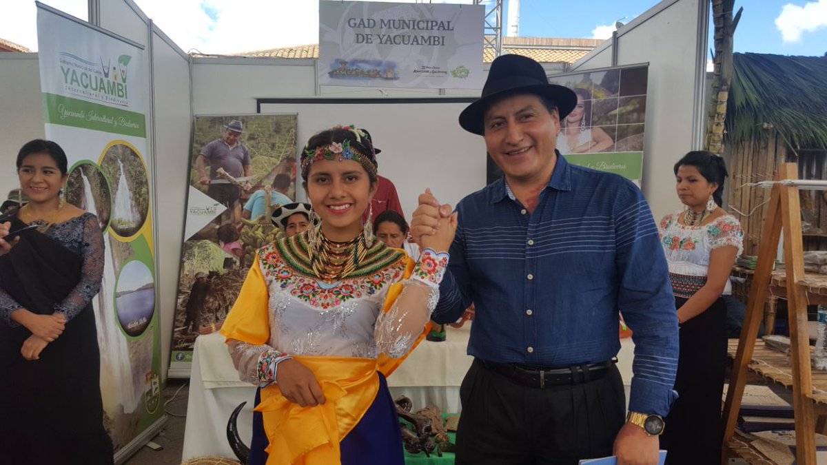 comagaec's tweet photo. Agradecemos a todos los municipios que trajeron a #Cuenca un pedacito del territorio Amazónico y Galápagos la #FeriaComaga2017 ¡Es turismo! https://t.co/UbXUhCrvLH