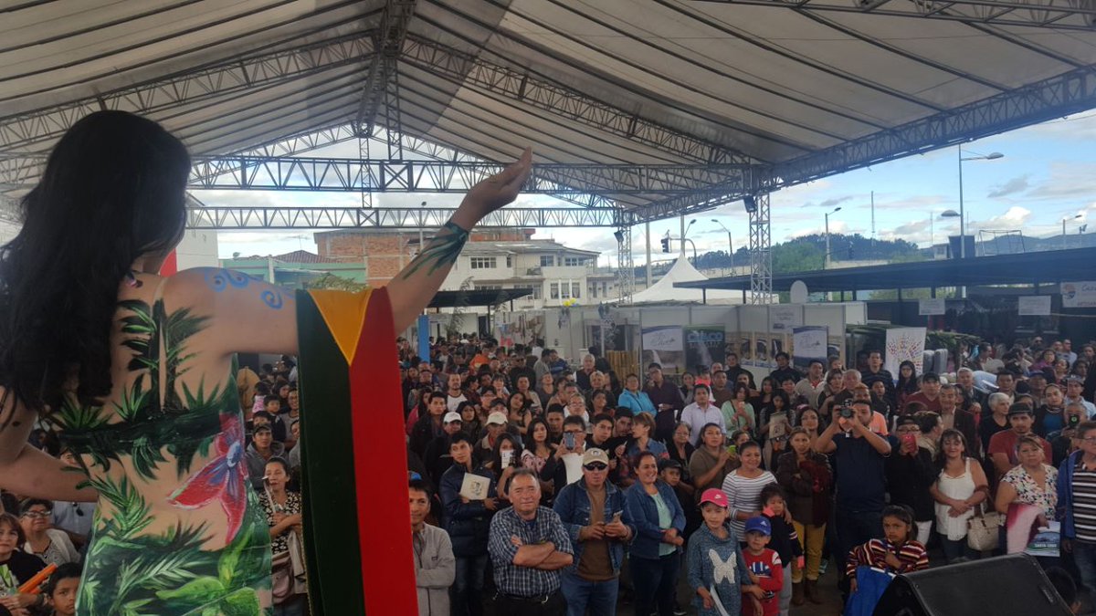 comagaec's tweet photo. Agradecemos a todos los municipios que trajeron a #Cuenca un pedacito del territorio Amazónico y Galápagos la #FeriaComaga2017 ¡Es turismo! https://t.co/UbXUhCrvLH