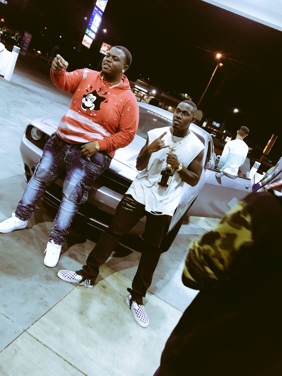 FatboyBizzle's tweet photo. Remember These Faces🤘🏾🤘🏾@TheBadBoyOfRnB https://t.co/IDSrR1CHgz