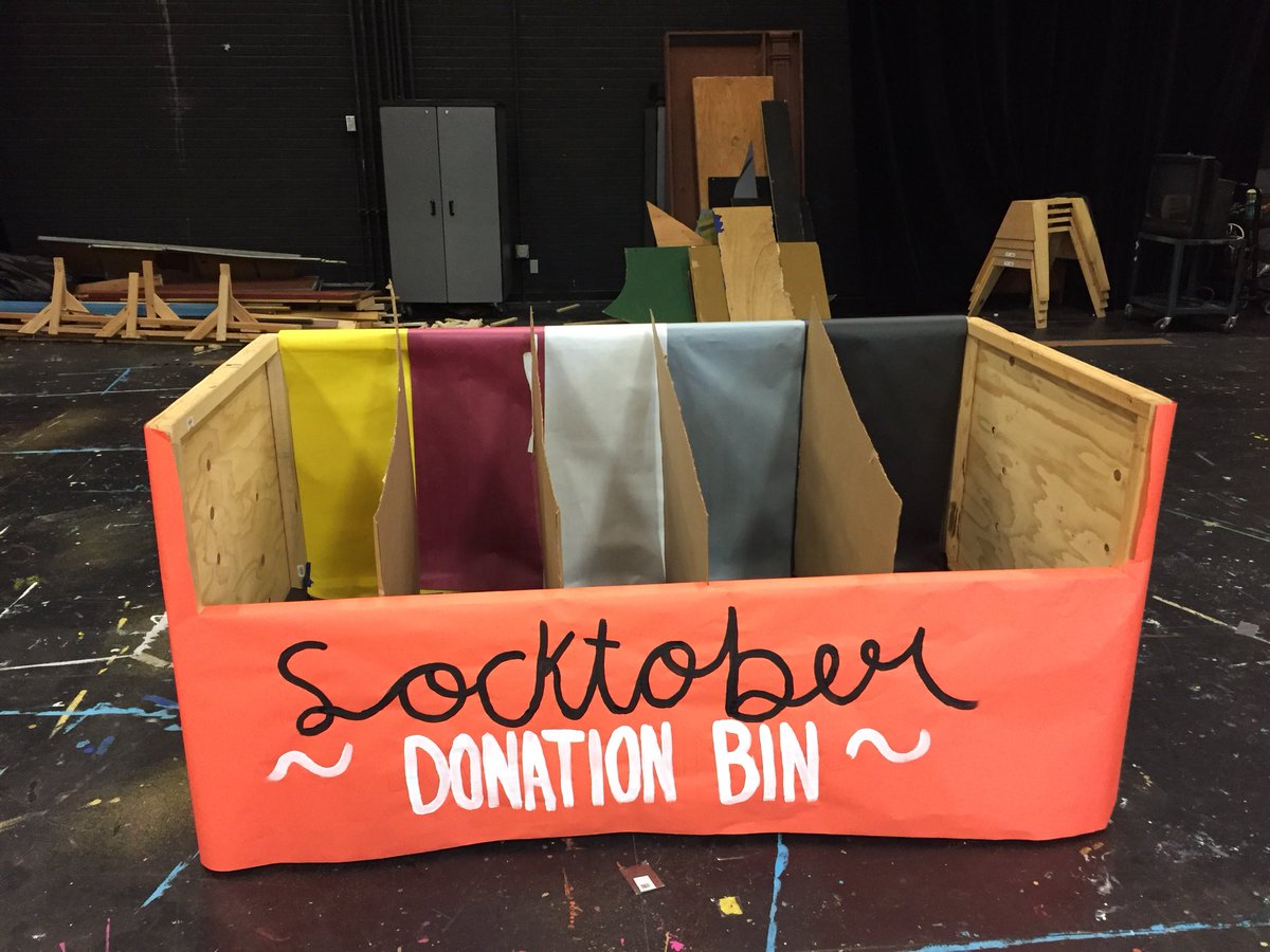 CascadeBruins's tweet photo. 🚨SOCKTOBER STARTS TOMORROW!🚨Donate new socks for the next two weeks! All proceeds will go to the Everett Gospel Mission!!! 🐻✨🎉🐾 https://t.co/REG5YPfVxX