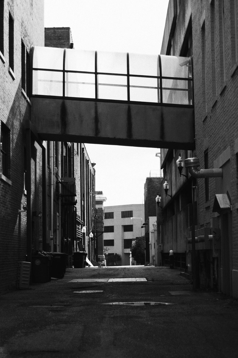 samuelbassham's tweet photo. empty streets pt. 1 https://t.co/GRVElfcxbb
