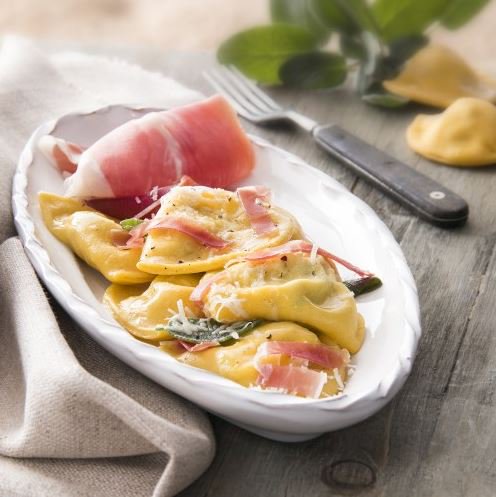ParmaHamUK's tweet photo. Feel like an Italian on #NationalMushroomDay with this delicious ravioli with #mushrooms and #ParmaHam! #Cookmode β https://t.co/5Ct6ZBcv6y https://t.co/iBv2gZmmTh