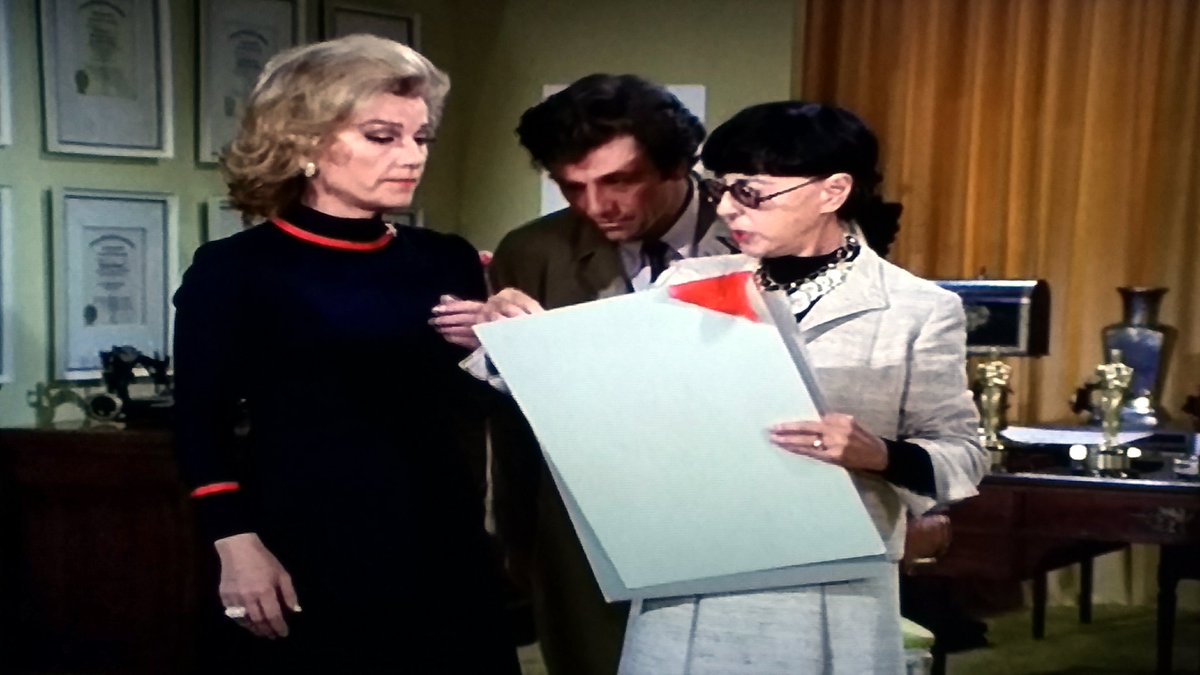 Uniquely_David's tweet photo. Time for the classiest #Columbo cameo ever legendary costume designer #EdithHead #RequiemForAFallingStar https://t.co/0nVRf6Luls