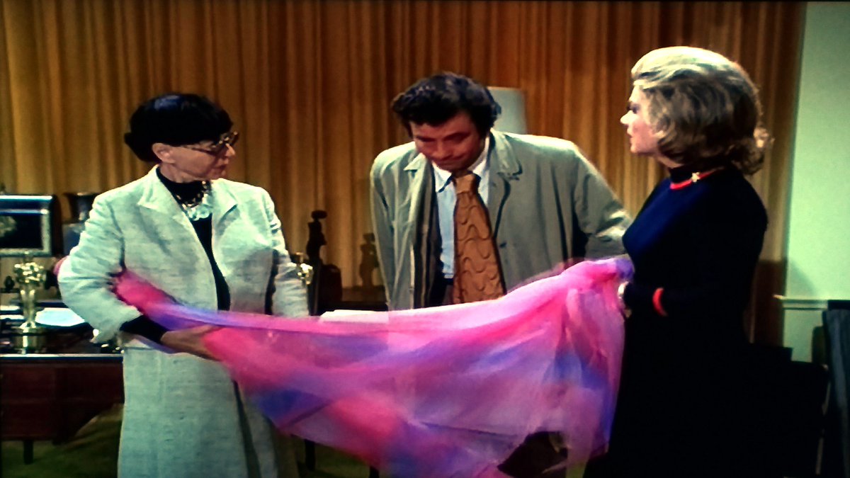 Uniquely_David's tweet photo. Time for the classiest #Columbo cameo ever legendary costume designer #EdithHead #RequiemForAFallingStar https://t.co/0nVRf6Luls