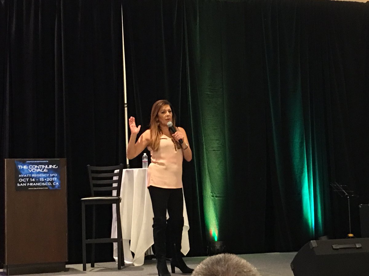 michaelbarba101's tweet photo. @SethMacFarlane You NEED to put @Marina_Sirtis in #TheOrville! #ConVoySF https://t.co/M3wg8Kn9UL
