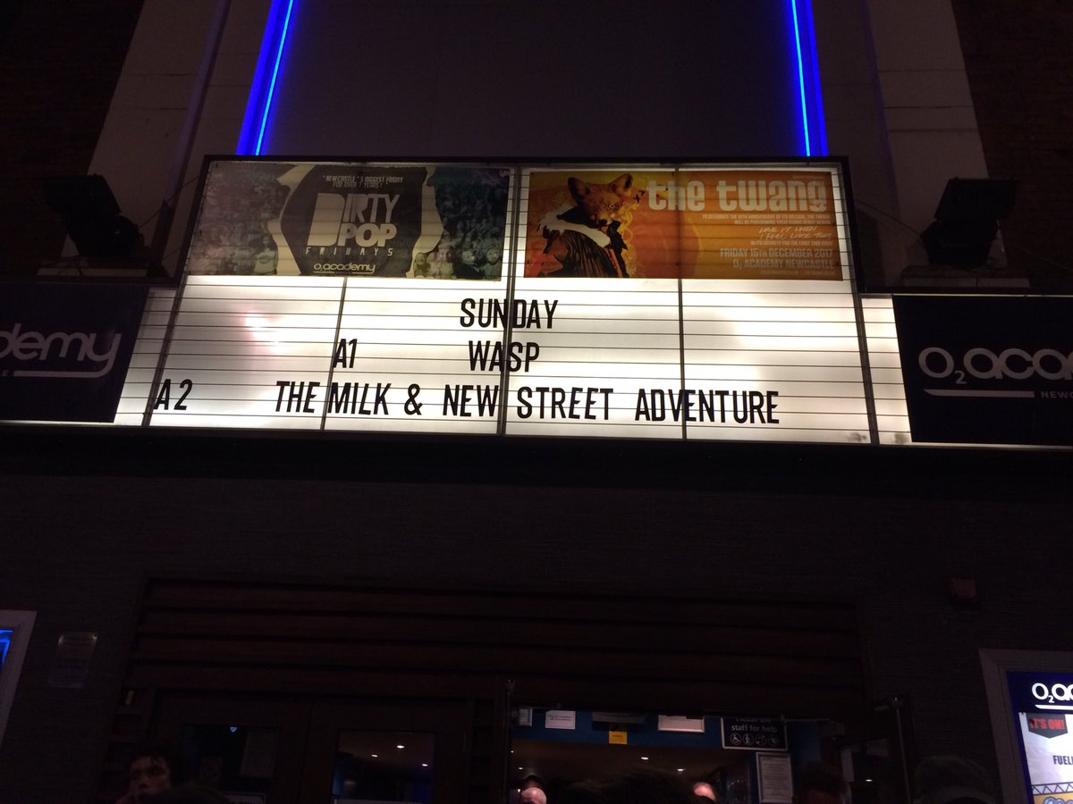 steve_a1977's tweet photo. Great night with @MikeNE3 watching a bit of nostalgic heavy metal #WASP #25th #CrimsonIdol #FuckMeI’mOld https://t.co/YUMBvBY6r5