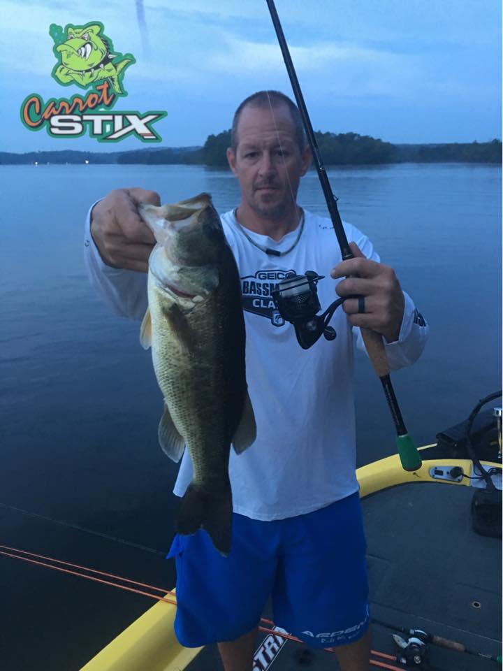 Carrotstix13's tweet photo. "Won my club tournament today at Tuckertown Reservoir pitching a shakey head on wood." - Jason Weeksπ£ #throwbackfishing #fishingtournament π https://t.co/U1lqFjUpE6