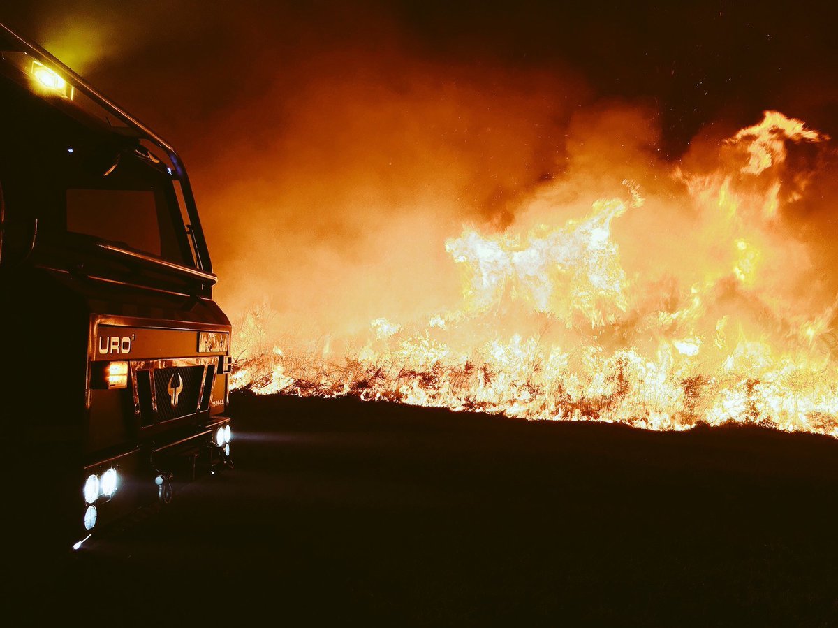 VeroBoquete's tweet photo. Que llueva YA!! Por dios o por quién sea..pero que llueva!!🙏
Y que no pare hasta ahogar a los mal nacidos que #QueimanGalicia #ArdeGalicia https://t.co/AbIcOyJJws
