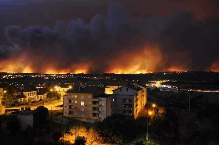 PORTUGAL NEEDS HELP! PLEASE HELP US! Stop ignoring us, we’re a small country but we still exist and we need help.  #PrayForPortugal