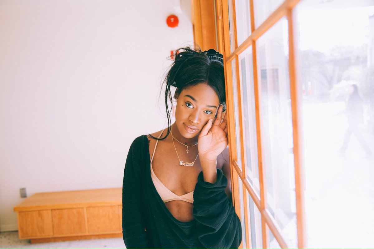 ItsHippyPotter's tweet photo. the LOML, and one of my fav muses, had a bday yesterday. I LOVEEEEE you so much @TYDRYN β€οΈ u inspire & motivate me daily #specialting https://t.co/qAfLB7cs2C