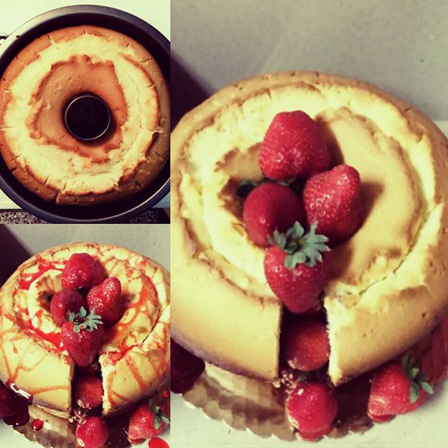 i_am_chef_tye's tweet photo. Candi's Strawberry Cream Cheese Pound Cake created by yours truly @i_am_chef_tye #SimplySweetKreations #ChefTye #Ny https://t.co/wo3lBjS2QC