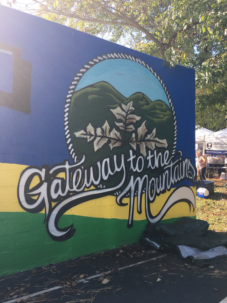 lalalacoley's tweet photo. Thurmont, you’ve had my heart since 5th grade! 💙#Thurmont #CampLouise #ColorFest2017 https://t.co/B0WfL0NTvN