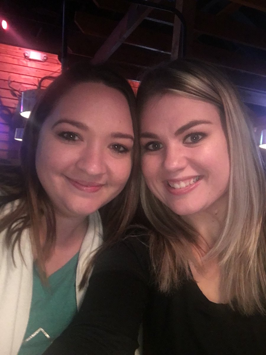 AmberRecruits's tweet photo. #teamdinner before the work week starts. #indy #ineedajacket https://t.co/QF9w711sq9