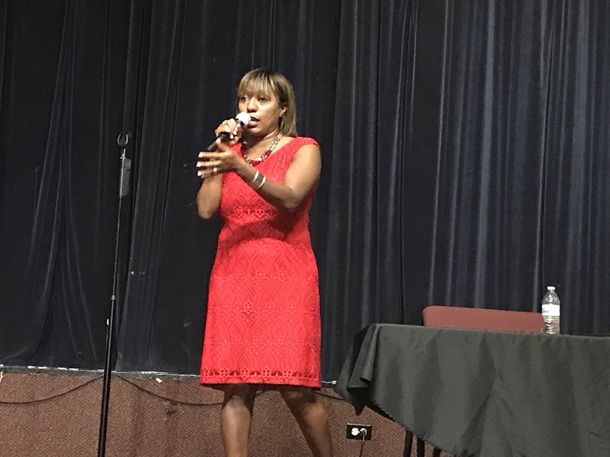 AMOS_Project's tweet photo. Cincinnati City Council member and candidate for mayor, Yvette Simpson: “We need affordable housing that anyone would be proud to live in.” https://t.co/erg0foxYnn