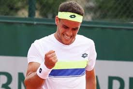 #Tenis 🎾 #CopaSanCristobal <a href="/KickerNico/">Nicolas Kicker</a> CAMPEÓN. En una pareja final superó a Zeballos por 6-7, 6-0 y 7-5. Levantó match point.