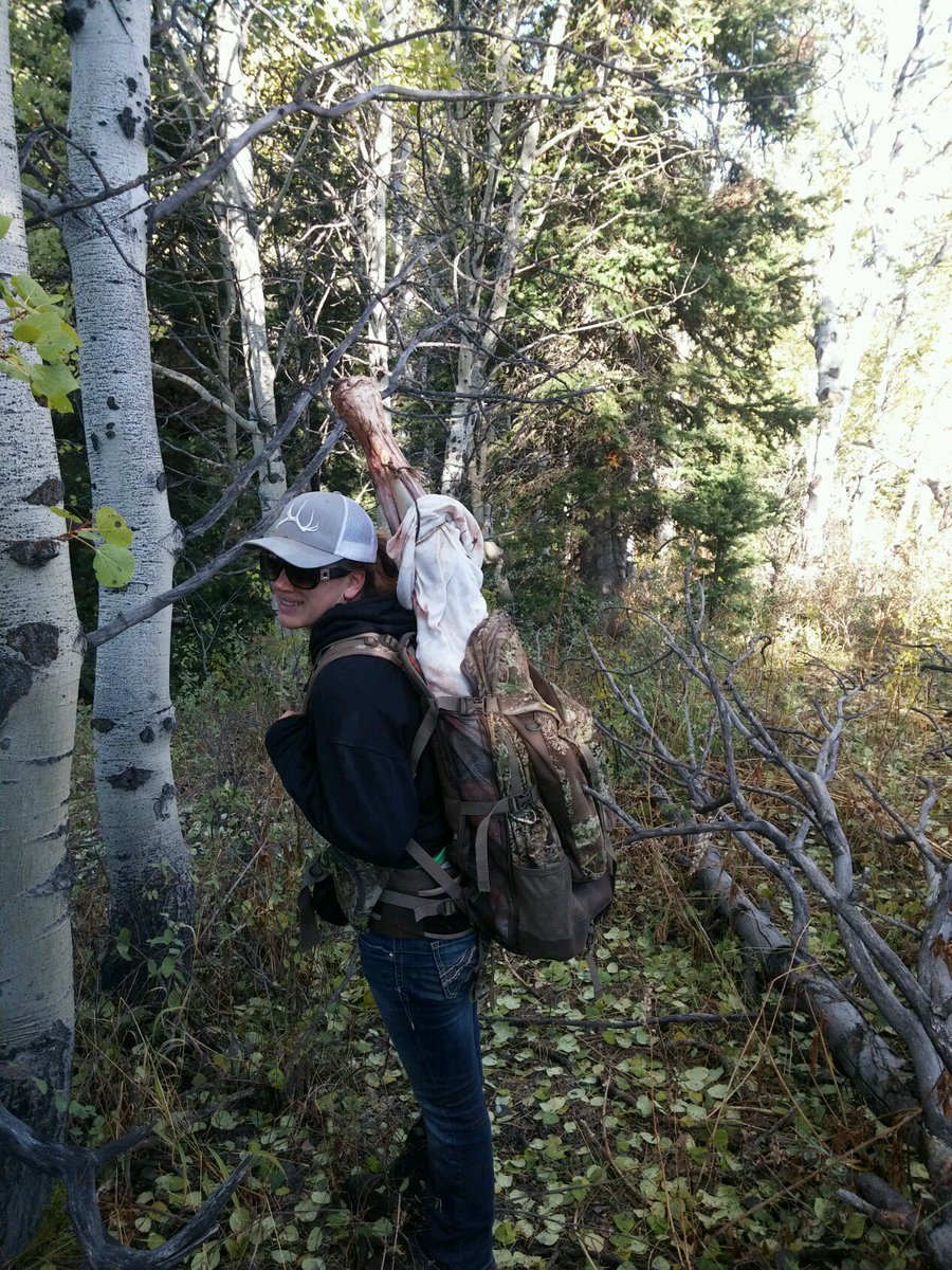 BowAddictID's tweet image. I can't wait to have a heavy pack again. ❤️ That's a front Moose quarter! #heavypacks #idahome #idaho #moose #moosehunter