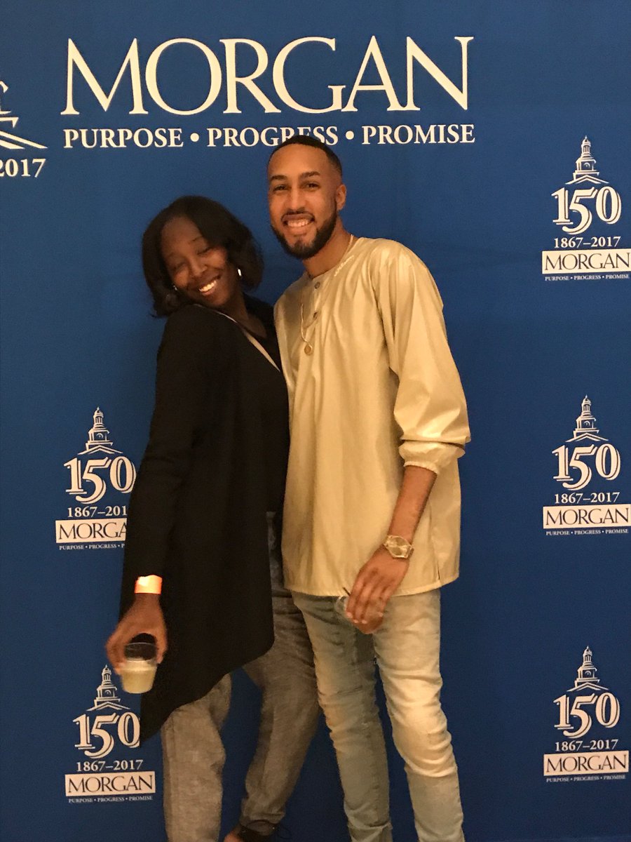 ChoppednHued's tweet photo. Idk about y’all, but I had a hell of a time at homecoming #msuhc2k17 #Morgan150 #morganstatealumni someone check on @splashyscholar https://t.co/8ZoH5xPAsL
