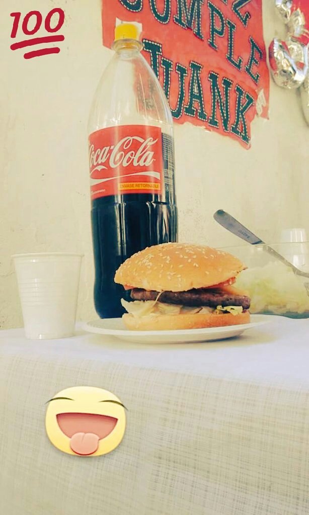 juankjativa's tweet photo. Siempre es mejor disfrutar de la vida en buena compañía y amigos! #CocaColaForMe #MiCumple #shareacoke #Sentielsabor @CocaCola @CocaColaAr https://t.co/scUSuf6pKm