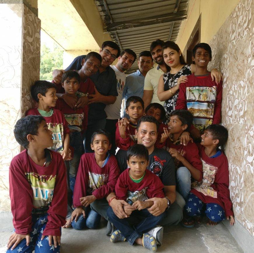 RajKpathak1's tweet photo. .“The true measure of a man is how he treats someone who can do him absolutely no good.” - Samuel Johnson  #kindness #MondayMotivation https://t.co/vBU14ssrVy