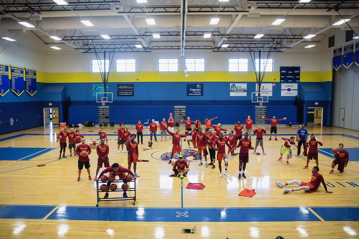 TeamCoachBuzz's tweet image. ‘Road Game’ 📸 #2️⃣:

We are grateful to @BburgHSBruins for always allowing us to finish 
‘Training Camp’ at their place!