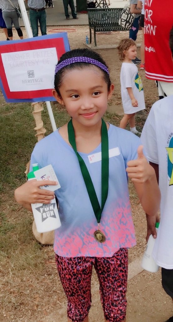 BellaVBelleza2's tweet photo. She said she would make 1st place at the race; she did! #mymightygirl #ROEroadrunner #teambascon https://t.co/Q4UFHFuKVE