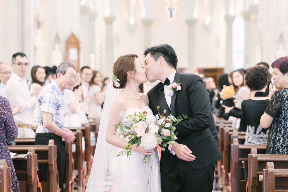 An intimate #cathedral #wedding that will surely make your heart melt. wp.me/p5E4LF-izf