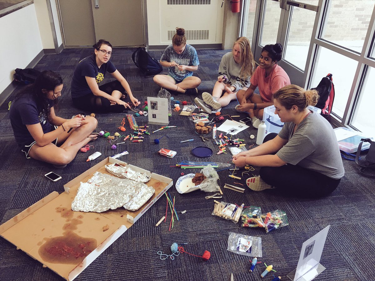 Happy Homecoming!! 💙💛
Pitt Polo was busy today, inside and out of the pool - we made Worry Dolls to comfort children through #PittServes